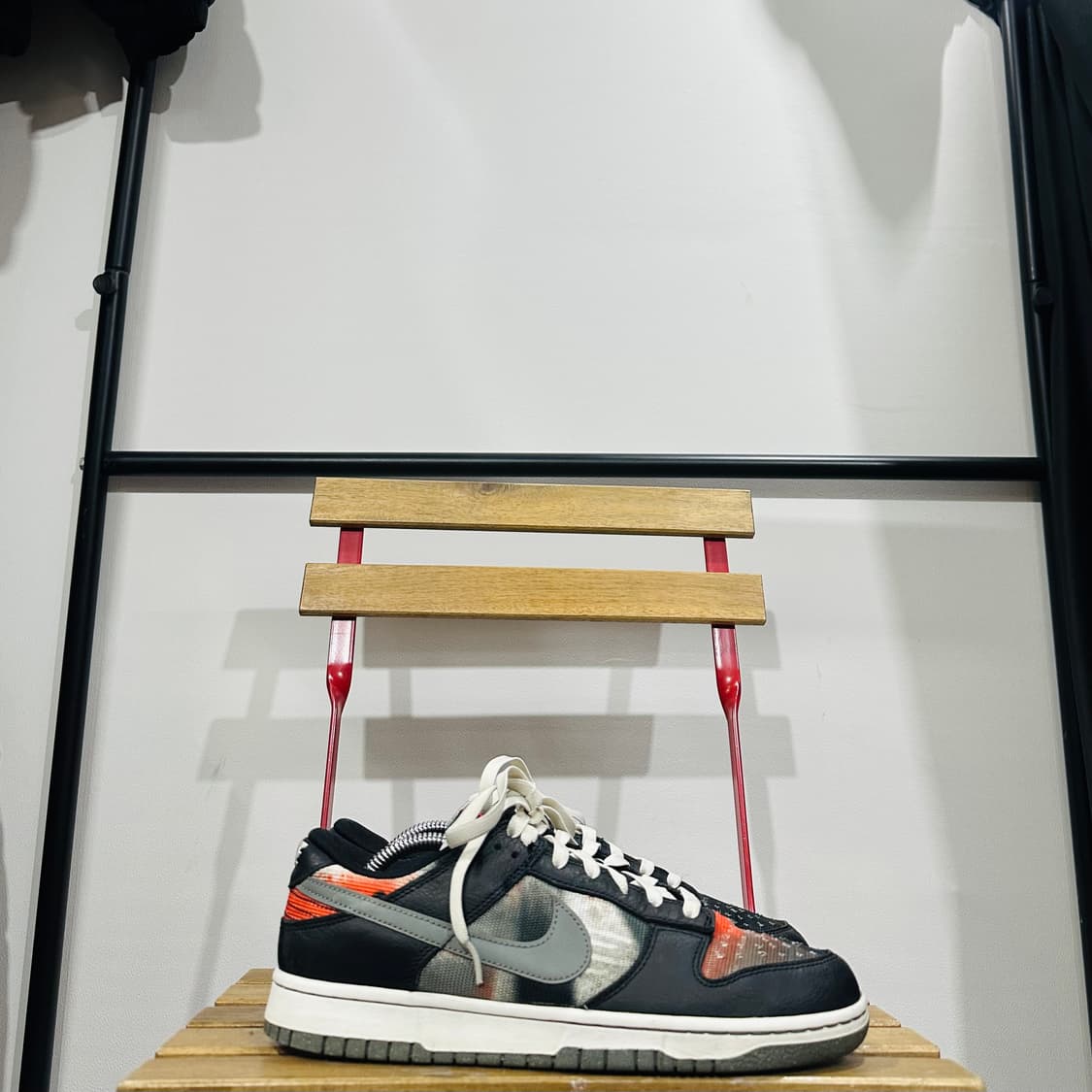 280) 나이키 운동화 남성 남즈 덩크 로우 블랙 앤 텀블드 그레이 상품이미지1