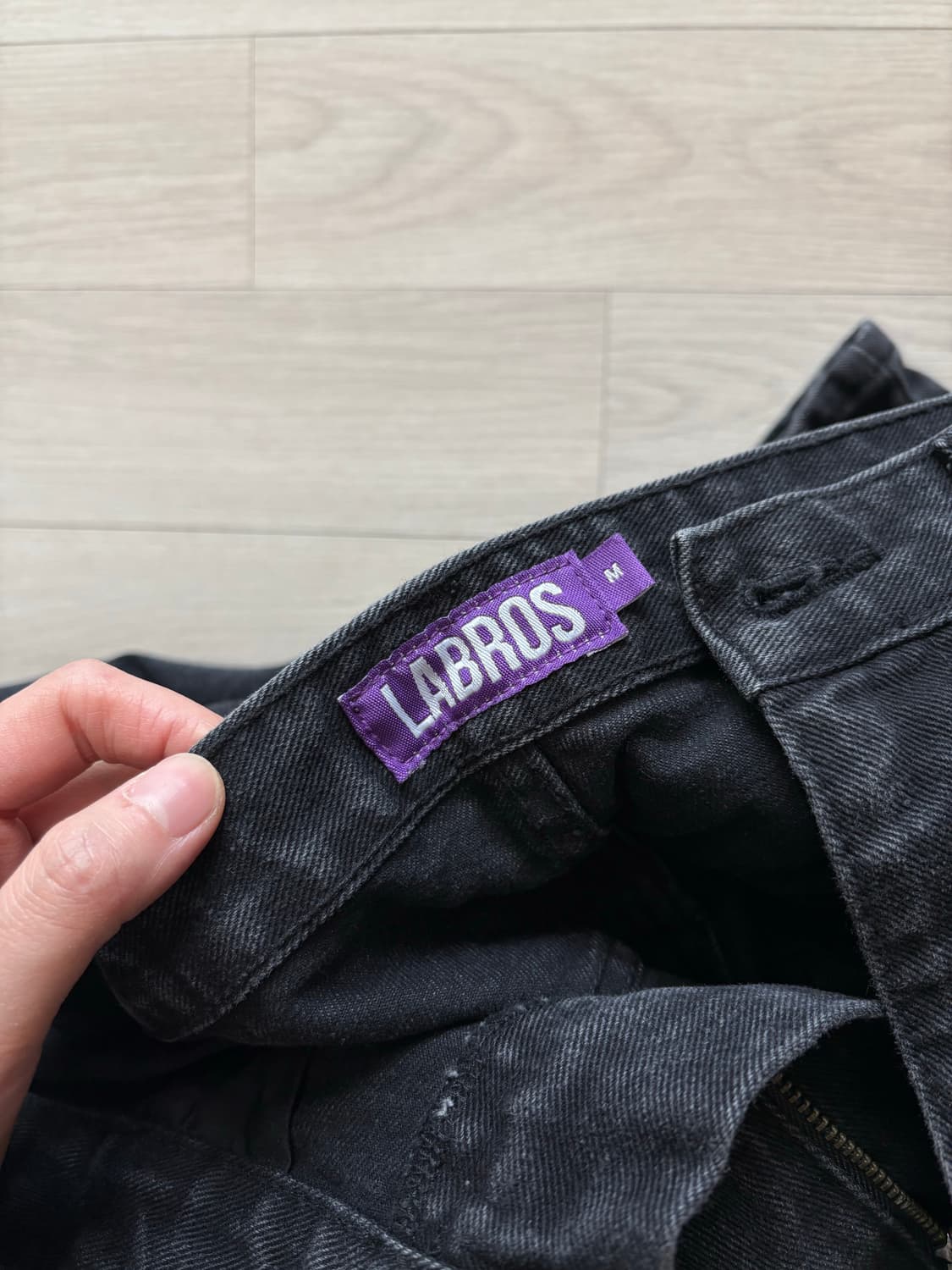 라브로스 데이지진 흑청 Cat Brush Baggy Jeans Black 상품이미지2