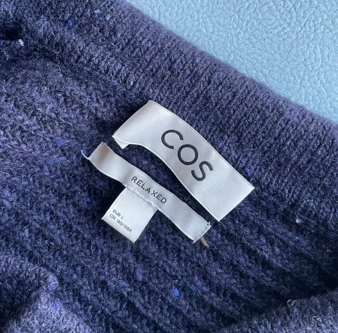[L] COS 리브드 울 캐시미어 블렌드 폴로 셔츠 상품이미지4