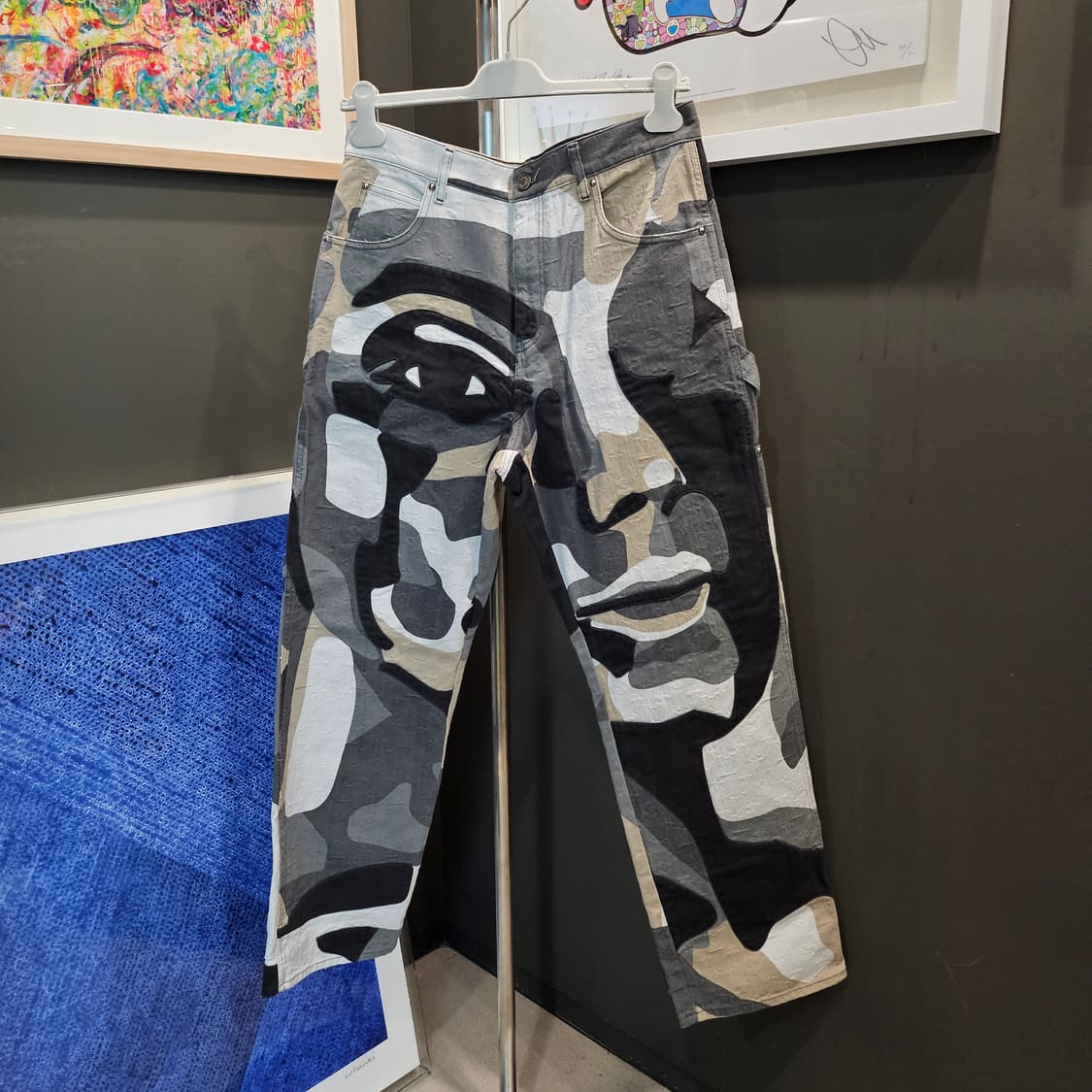 루이비통 슈퍼키드 모노그램 포트레이트 데님팬츠 상품이미지5