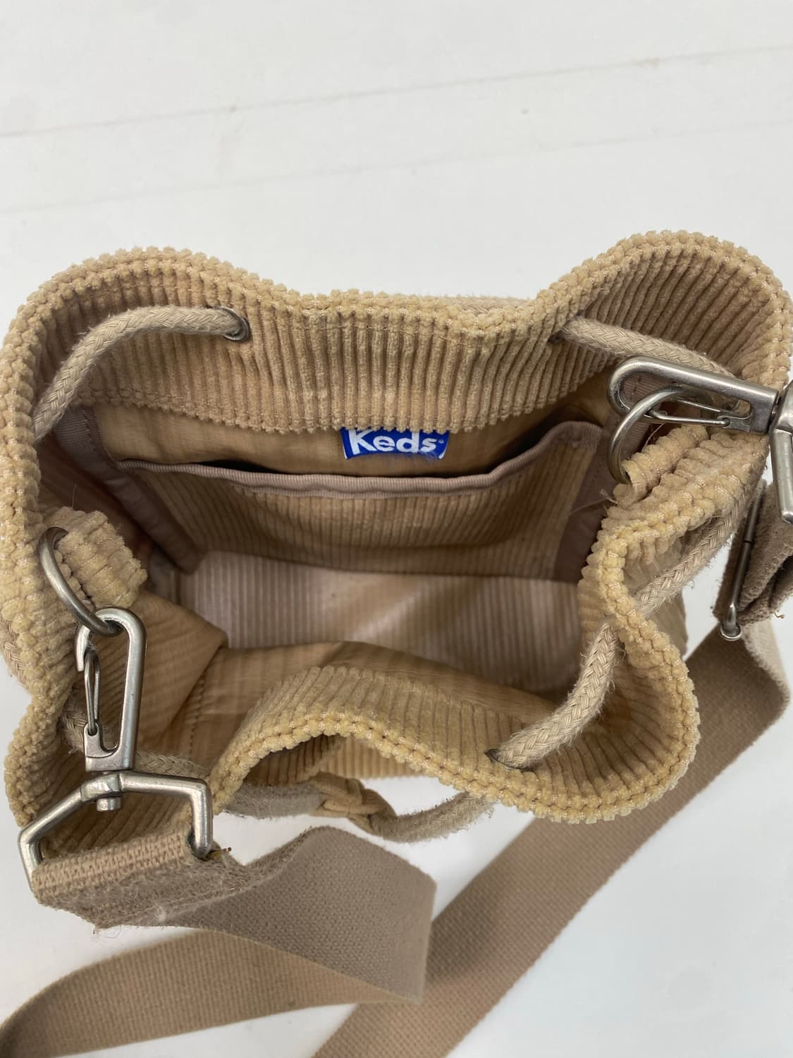 케즈 코듀로이 크로스백 베이지 상품이미지9