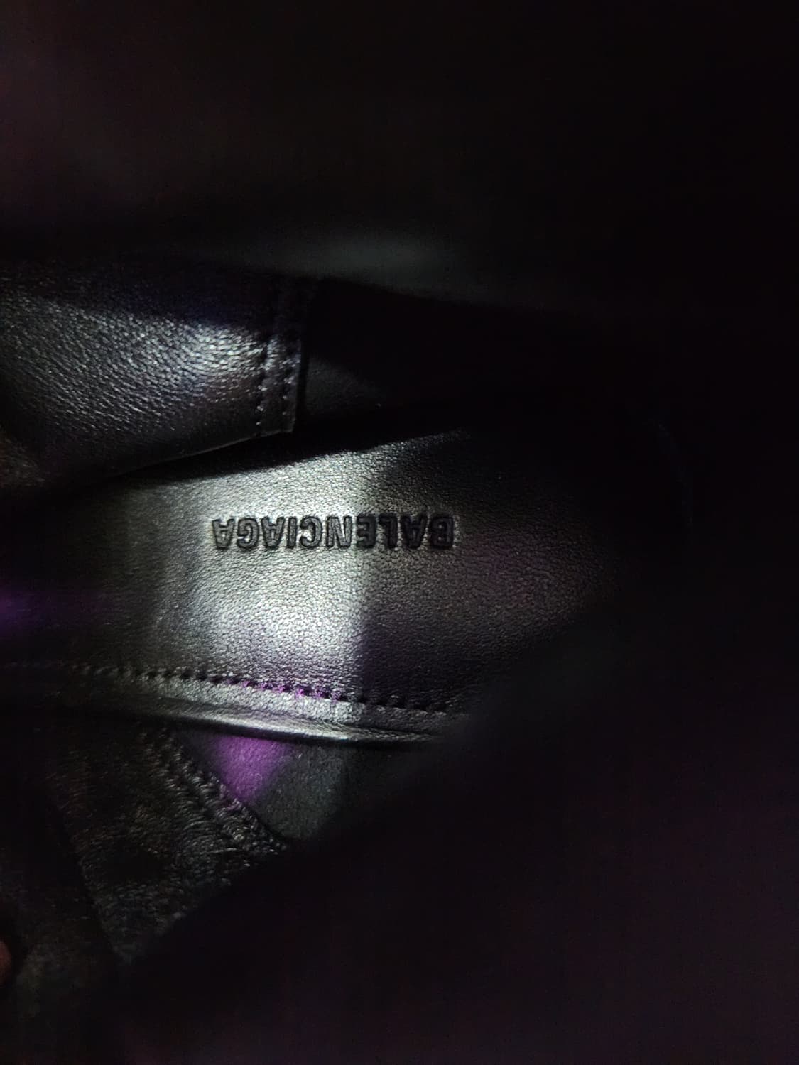 발렌시아가 BB 로고 앵클부츠 상품이미지4