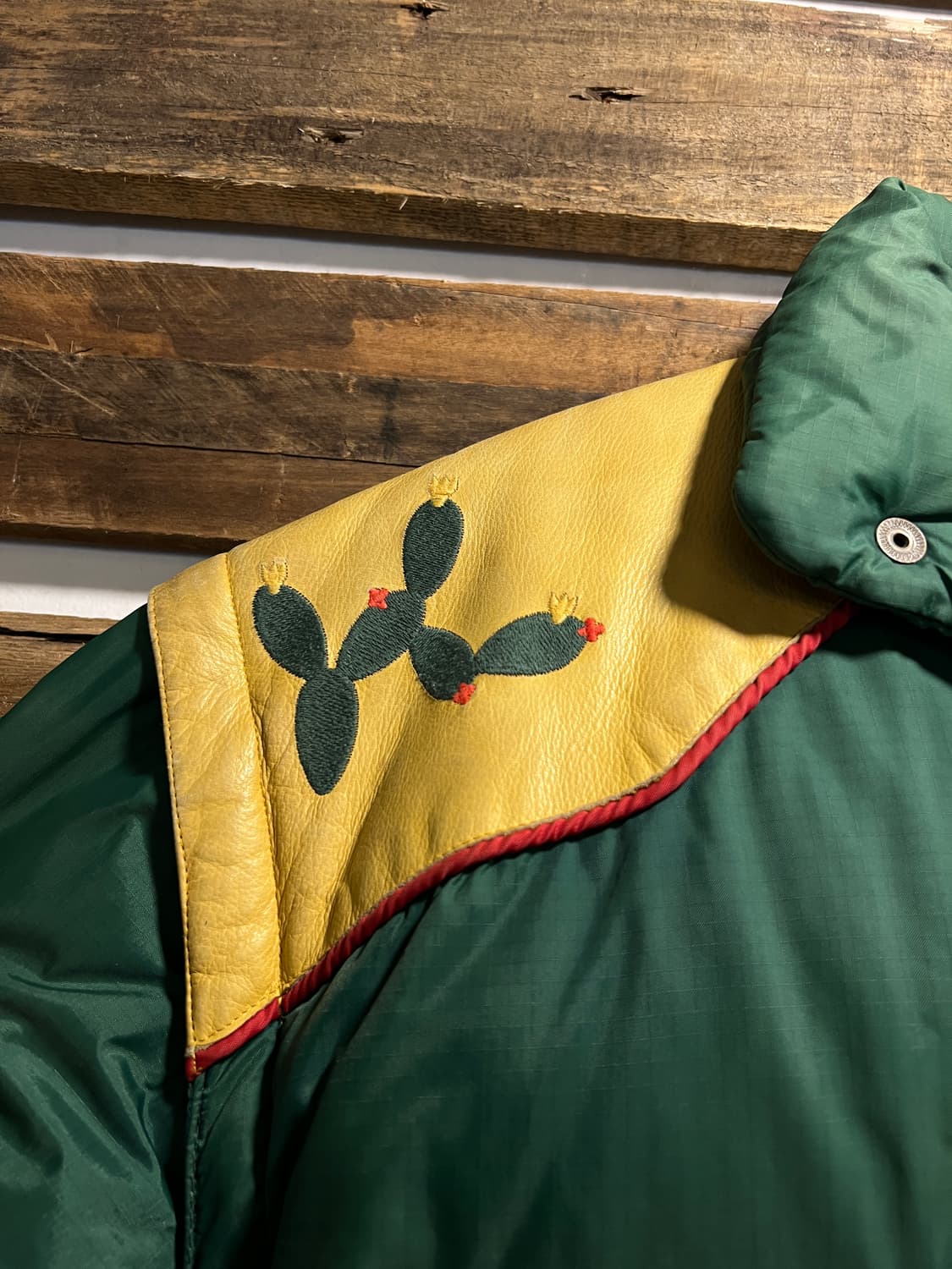 [M]아비렉스 USA NEW MEXICO 인디언 자수 그린 다운 패딩 상품이미지4