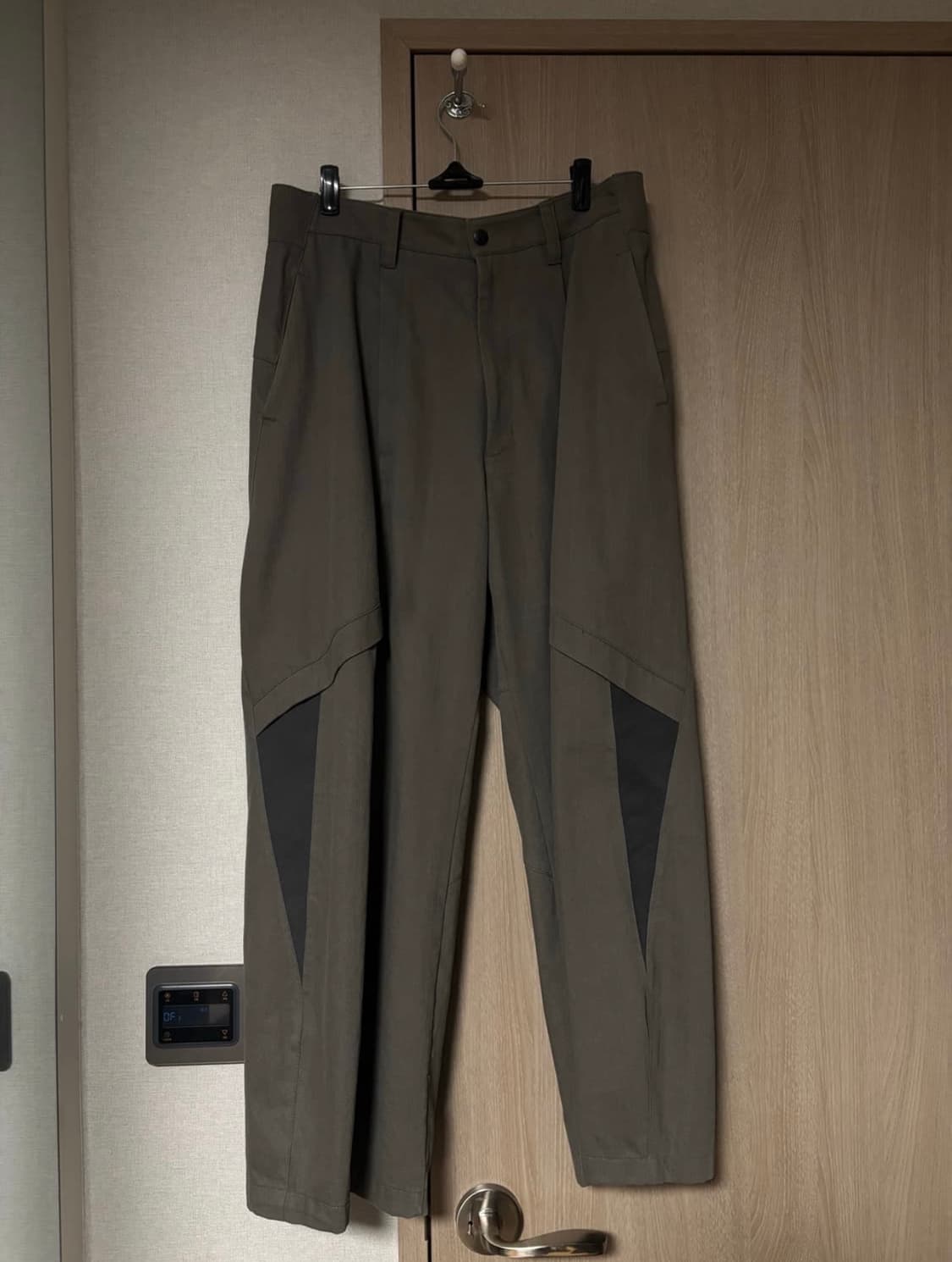 해칭룸 바지 상품이미지3