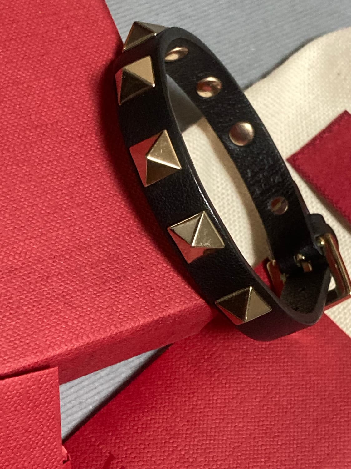 발렌티노 스터드 팔찌 상품이미지1