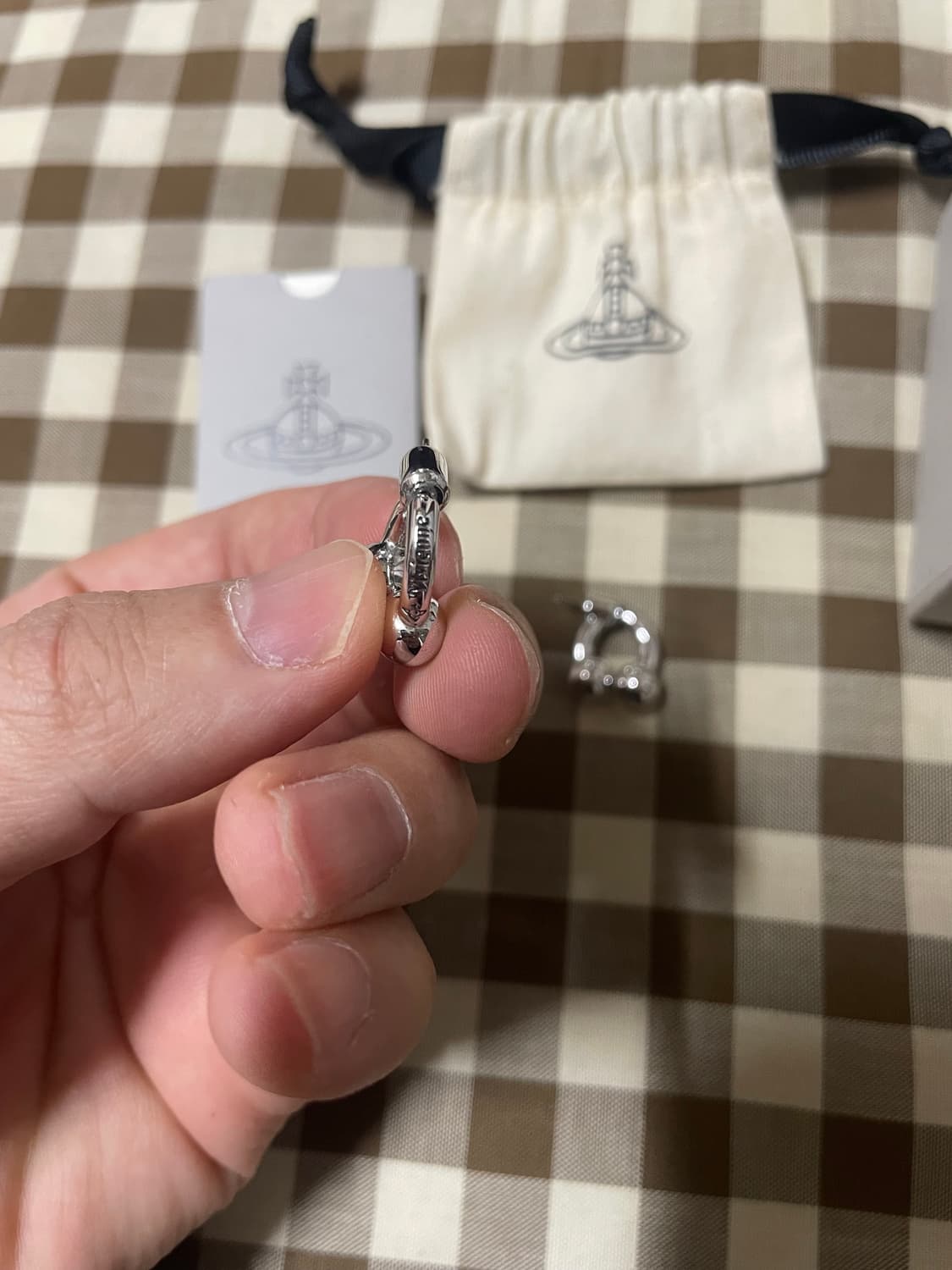 비비안웨스트우드 피어싱 귀걸이 OS 상품이미지2