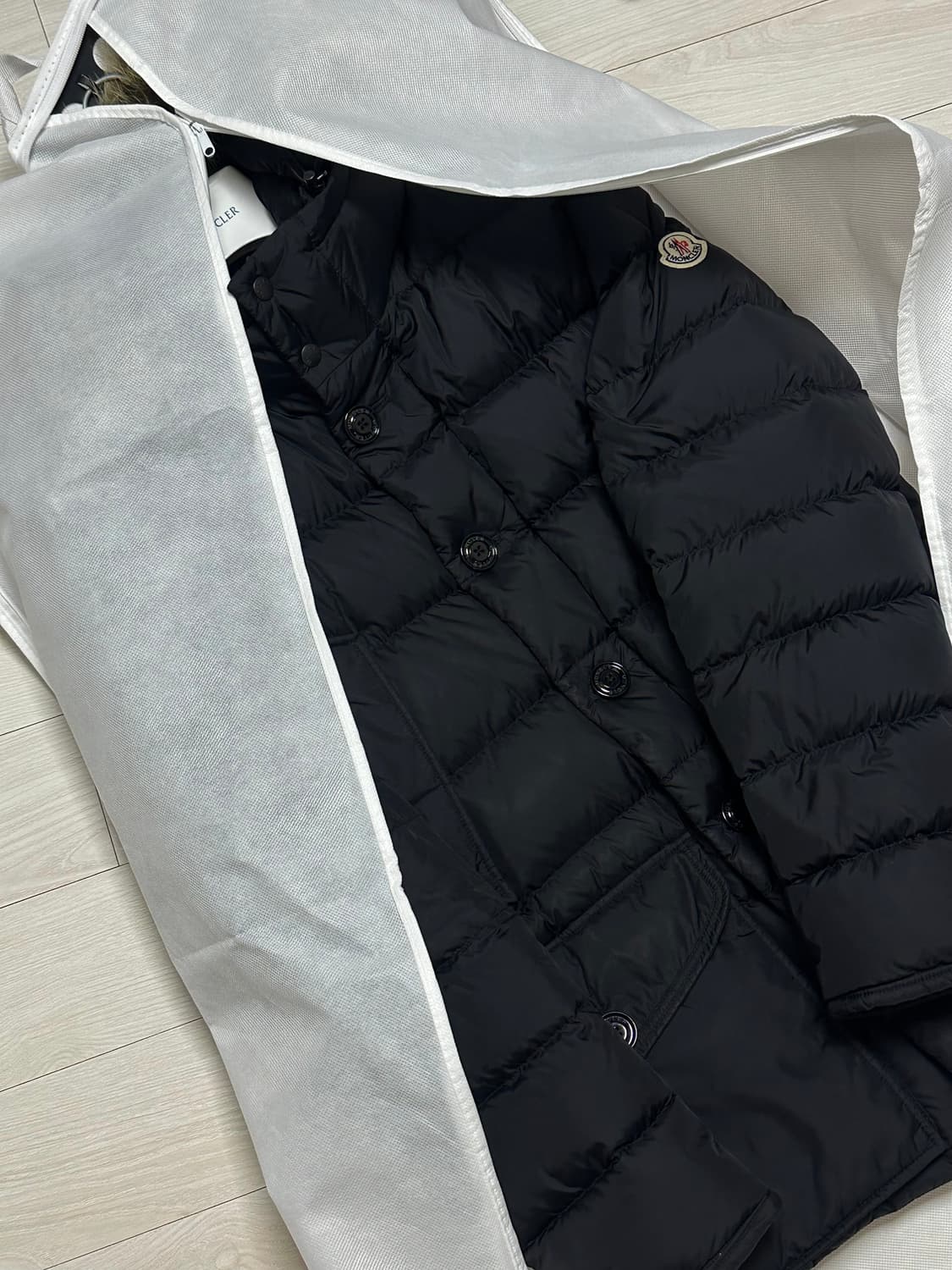 몽클레어 클루니 리얼퍼 다운 롱패딩 3(100-105) 블랙 상품이미지6