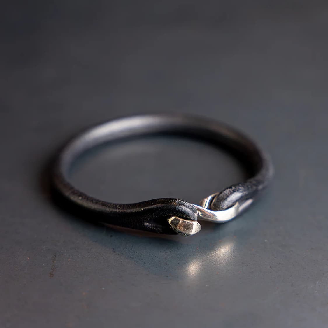 [os] 플랫헤드 가죽&실버 팔찌 블랙 상품이미지2