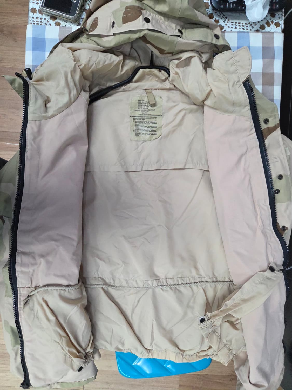 가슴85-95)ECWCS gen1 사막3색 고어텍스파카 상품이미지3