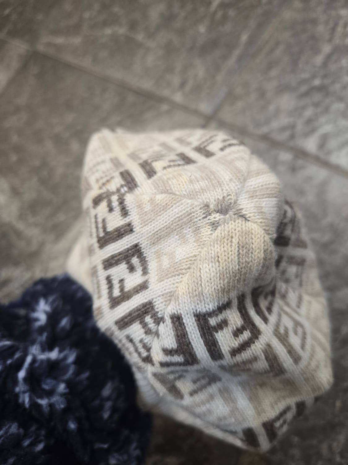 펜디 FF 로고 비니 아이보리 키즈 상품이미지7