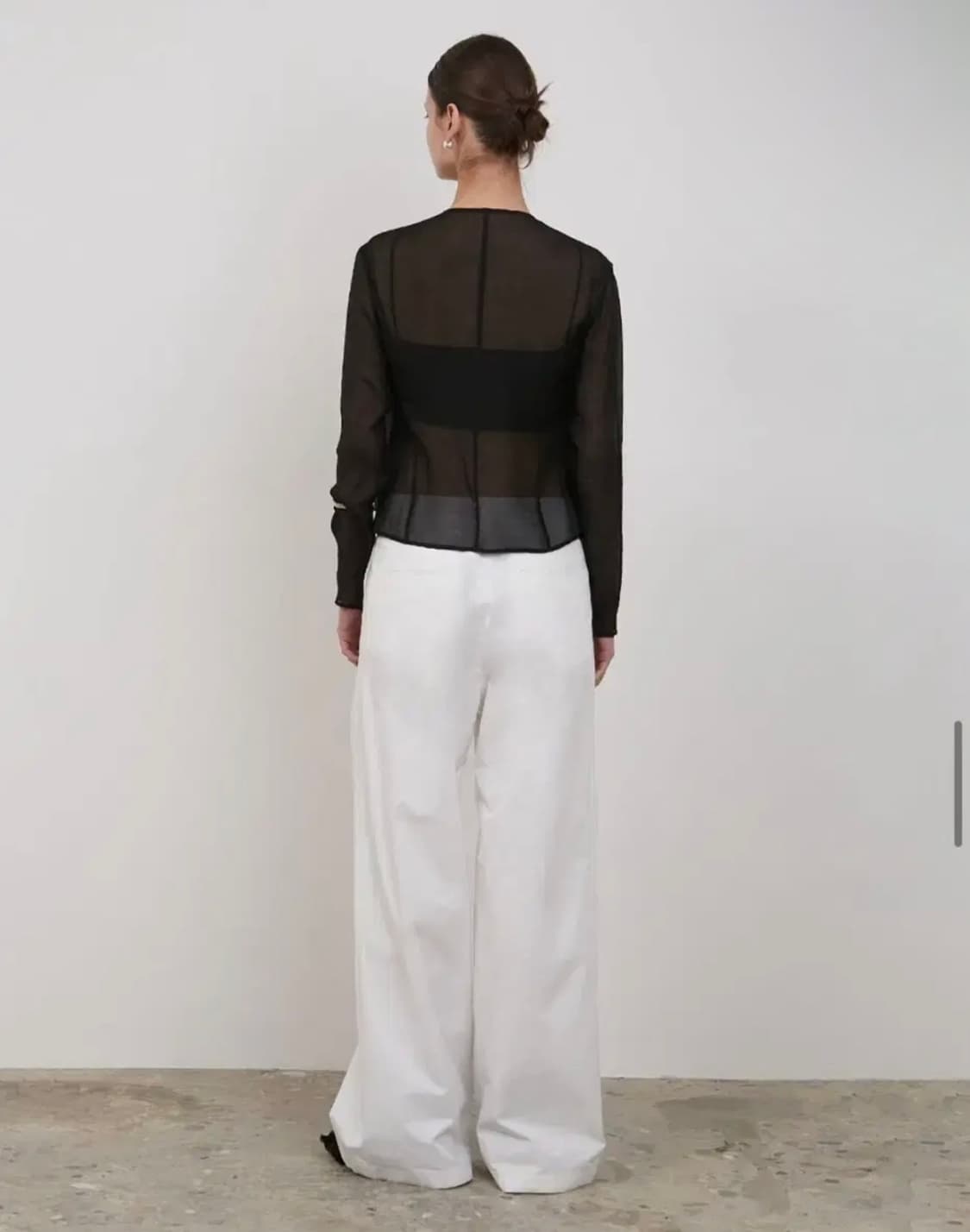 로우타이드 SHEER SNAP BLOUSE 시어 블라우스 [BLACK] 상품이미지3