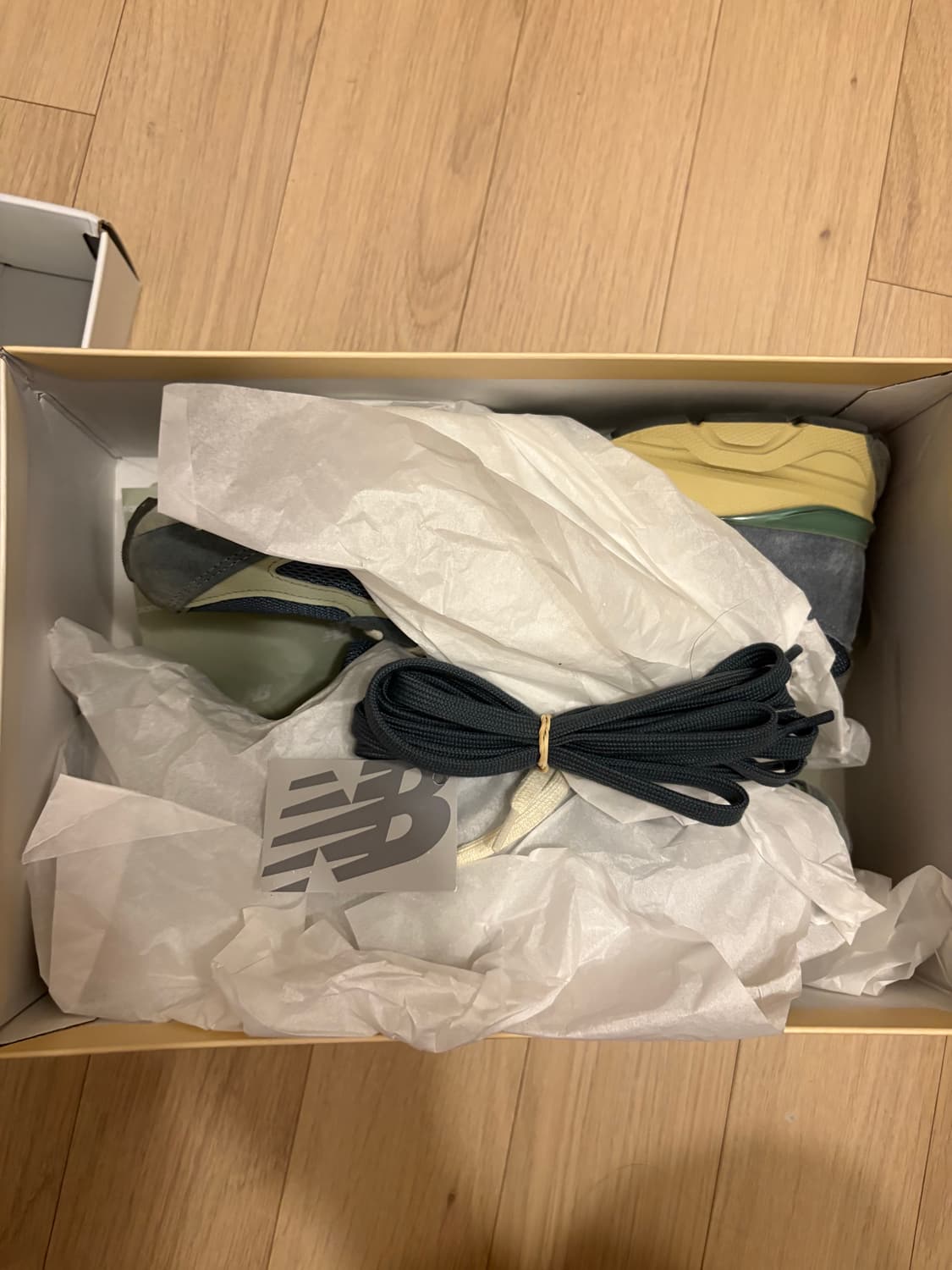 뉴발란스 오라리 990 상품이미지9