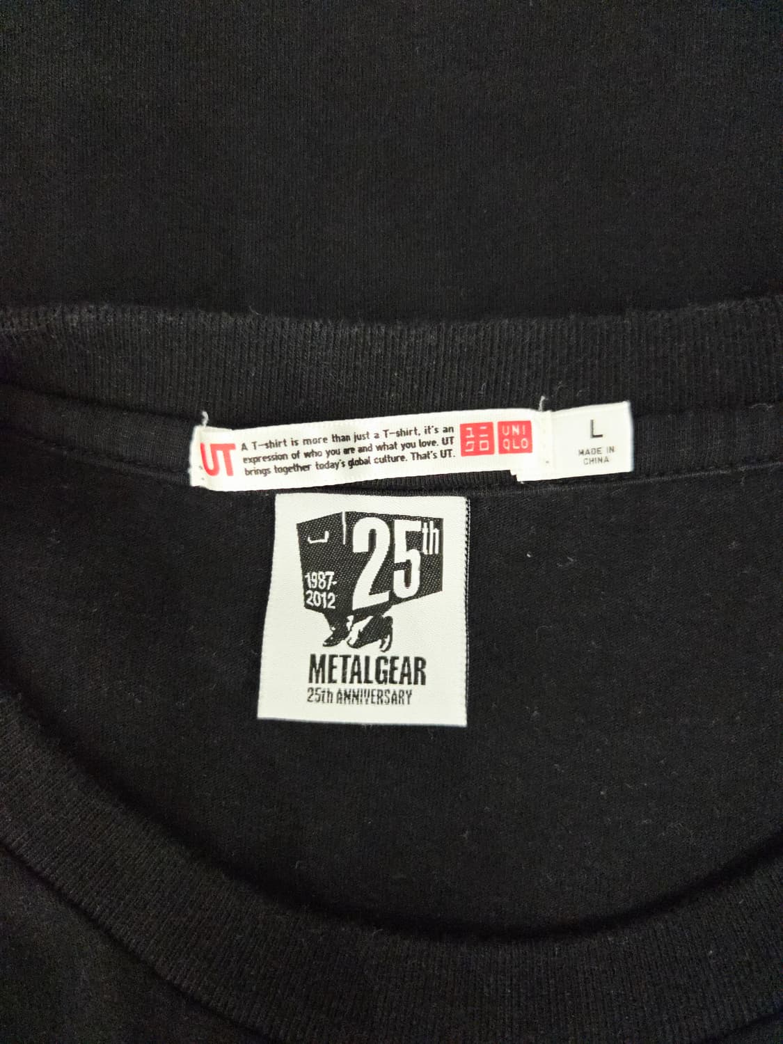 유니클로 UT 메탈기어솔리드 25주년 반팔 티셔츠 블랙 상품이미지7