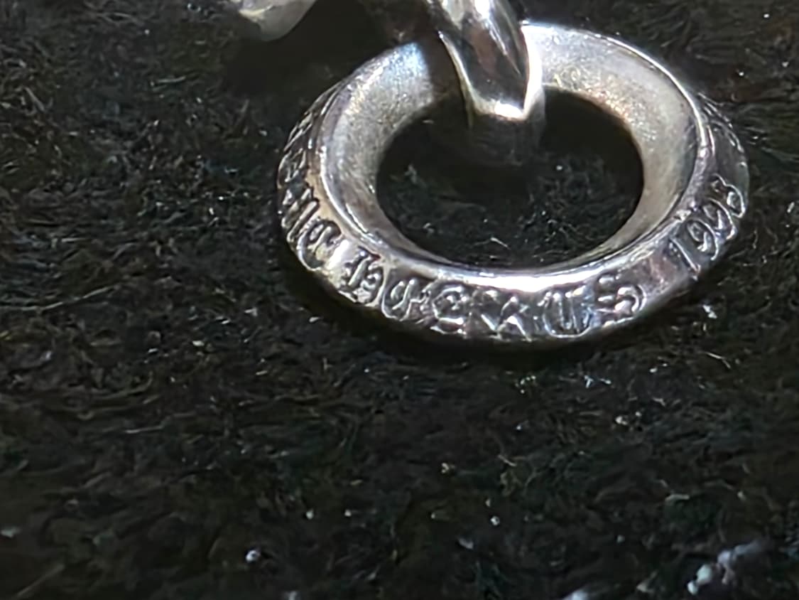 크롬하츠 타이니크로스 펜던트 상품이미지4