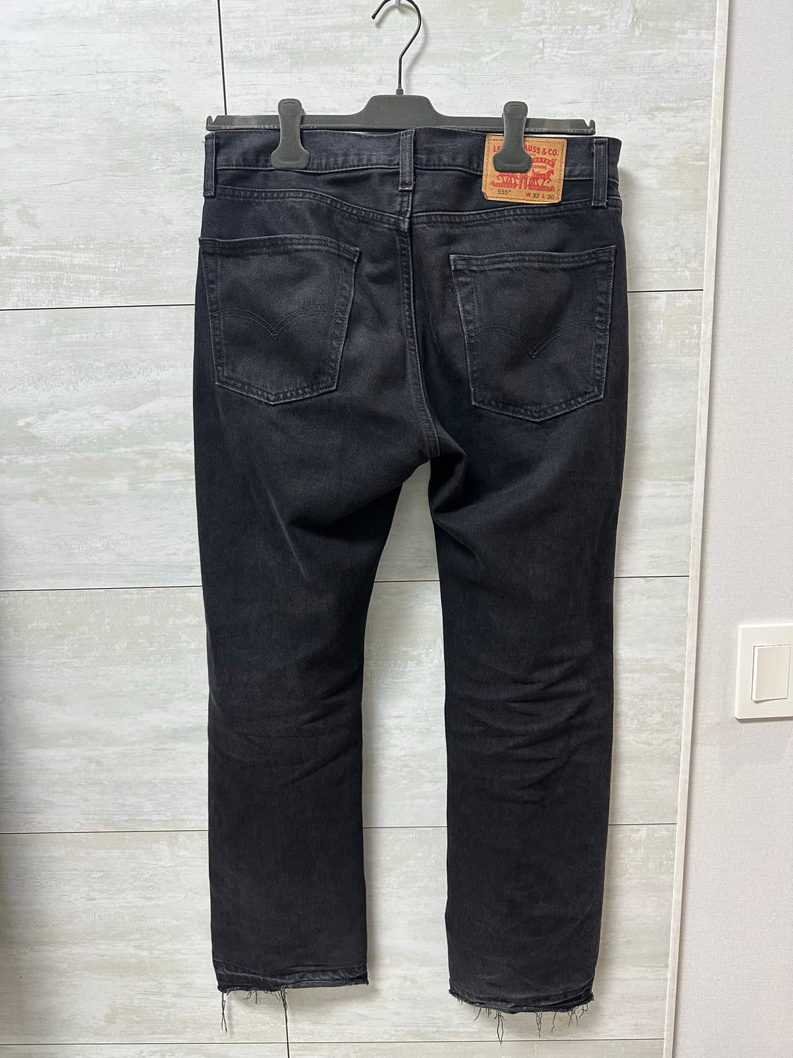 리바이스 워시드 블랙 데님 32  상품이미지2