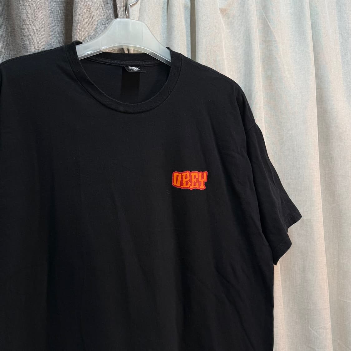 [110] 오베이 OBEY 블랙 반팔 라운드 티셔츠 상품이미지4