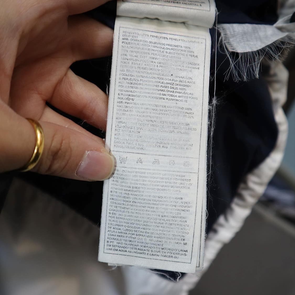 나이키 화이트 스우시 덕 다운 패딩  상품이미지9