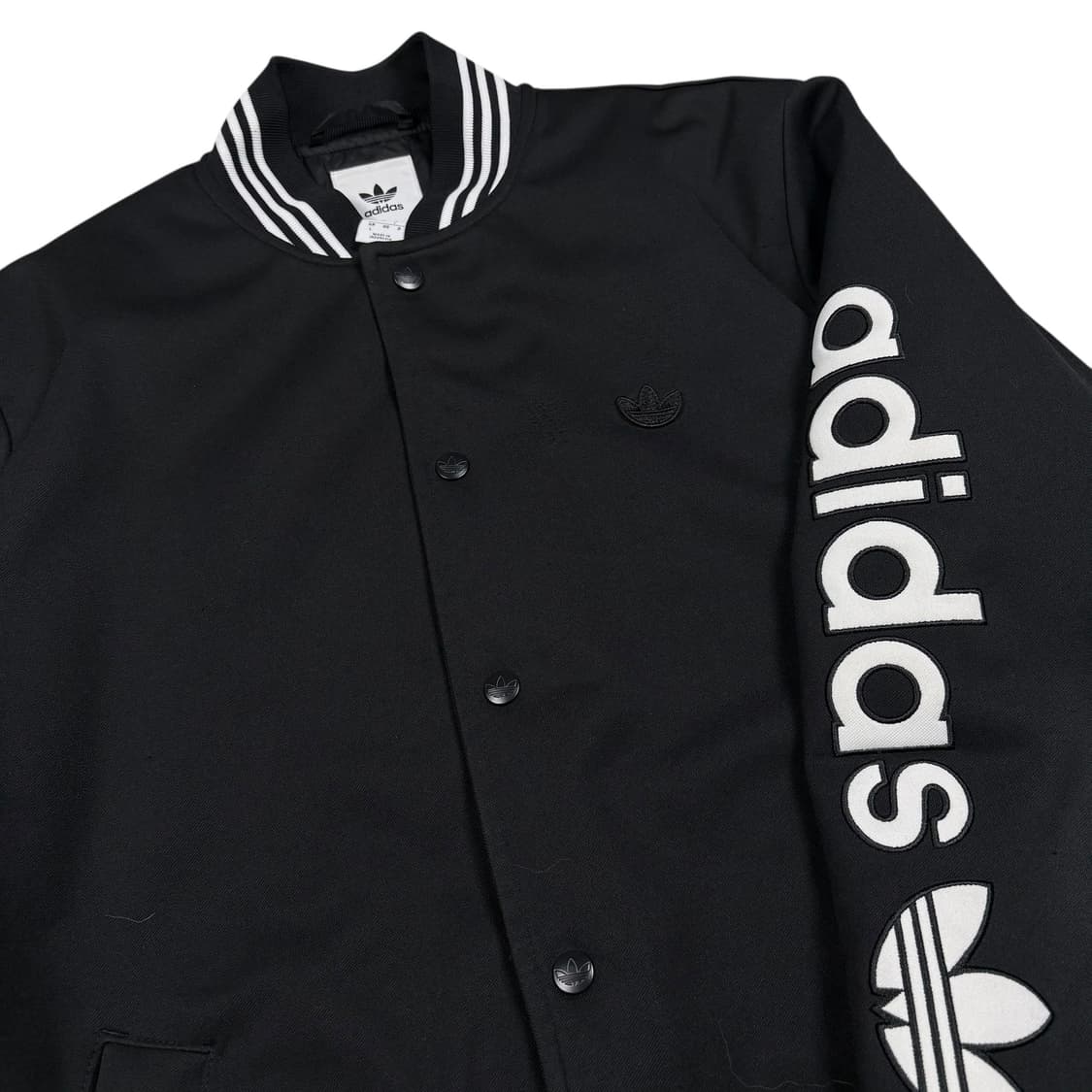 아디다스 블랙컬러 바시티 봄버 자켓 상품이미지2