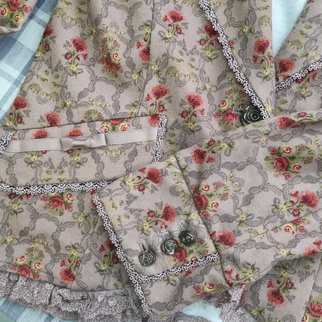 엑시즈팜 로즈 레이스 빈티지 로맨틱 자켓 상품이미지5