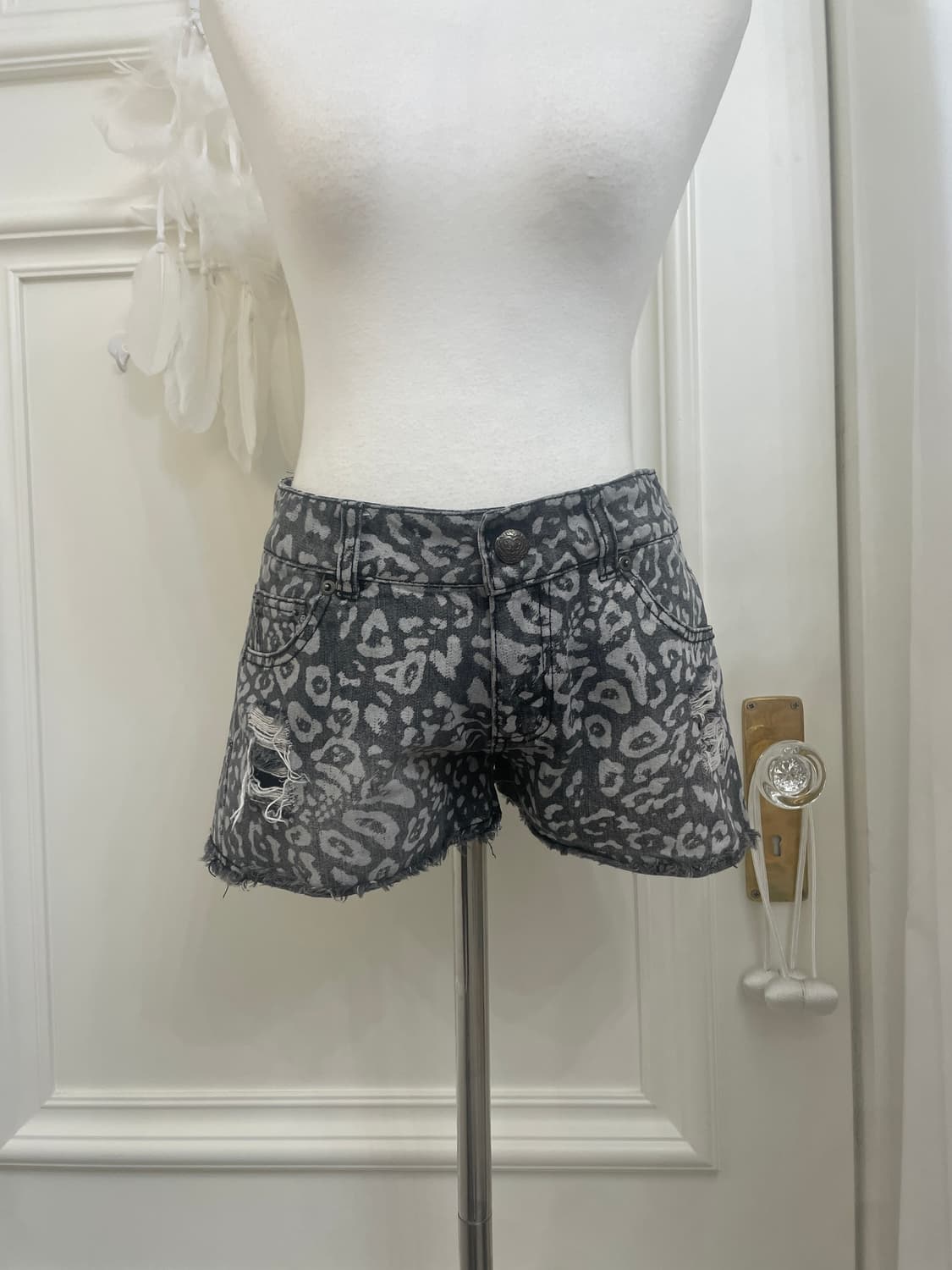 gray leopard mini denim pants(size-160) 상품이미지5