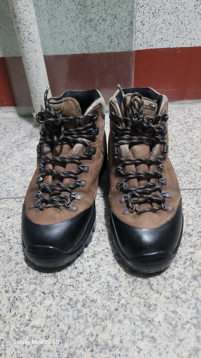 잠발란 등산화 상품이미지3