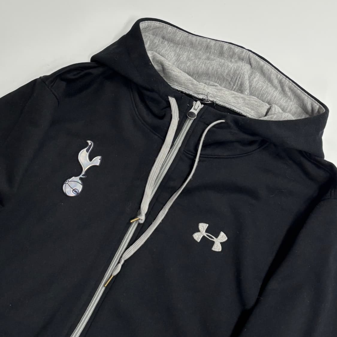언더아머 토트넘 커스텀 후드 집업 자켓  상품이미지3