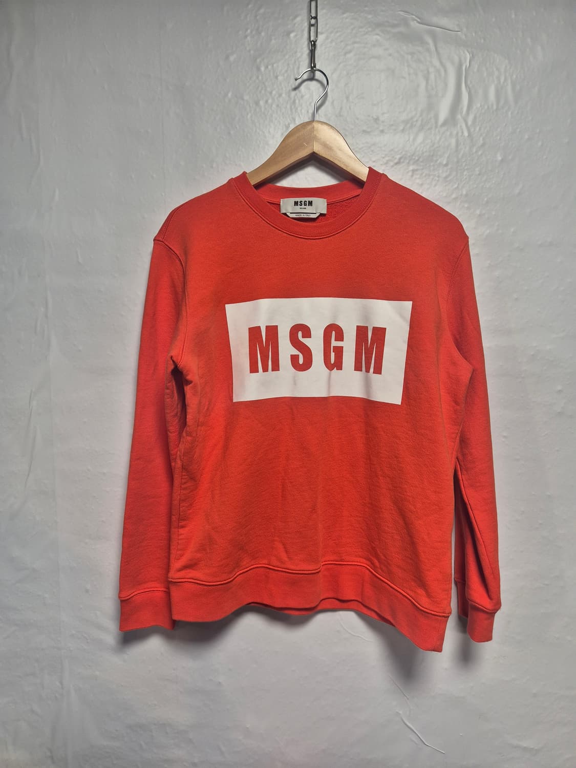 MSGM 오렌지 로고 맨투맨 M사이즈(상태A급) 상품이미지1