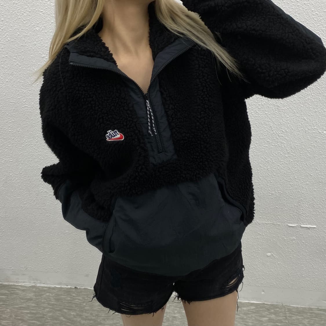 나이키 스우시 뽀글이 블랙 후드 반집업 L 상품이미지1