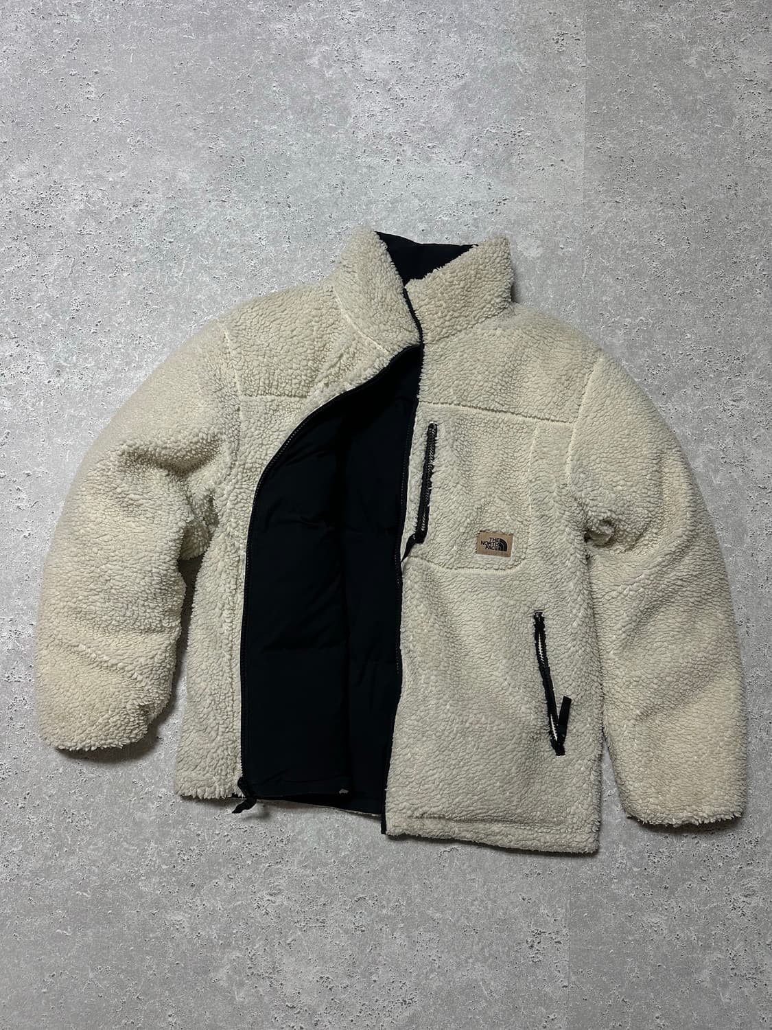 노스페이스 스몰로고 블랙 플리스 양면 패딩 상품이미지4