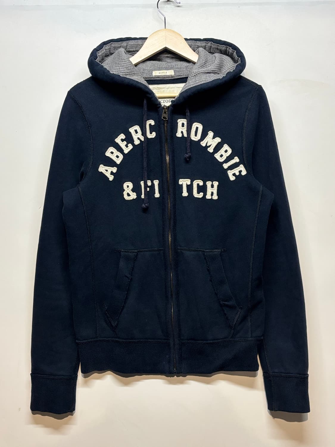 아베크롬비 머슬핏 네이비 후드 집업 상품이미지1