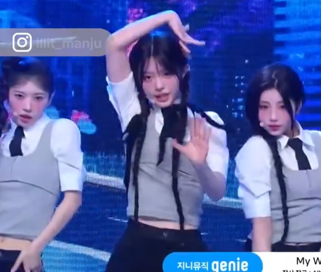(아일릿 착용) 버뮬라 solid half shirt (stripe) 상품이미지5