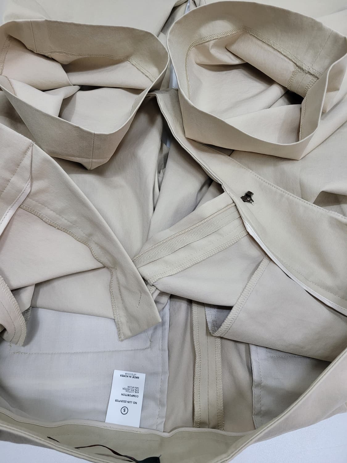 레티켓스튜디오 핀턱 와이드 팬츠 / 여 S 베이지
 상품이미지8