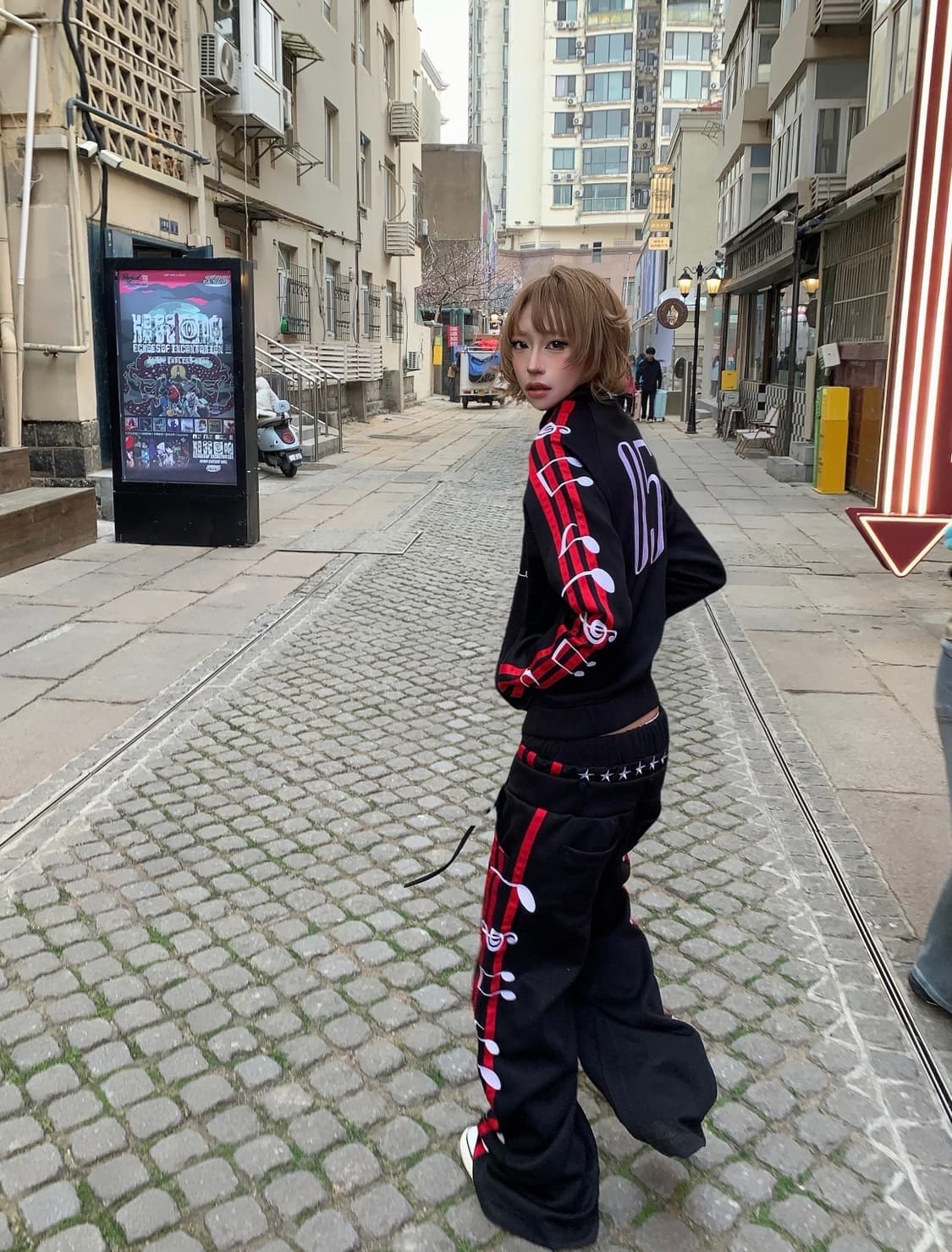 Music Dream Embroidered Zip Hoodie 상품이미지2