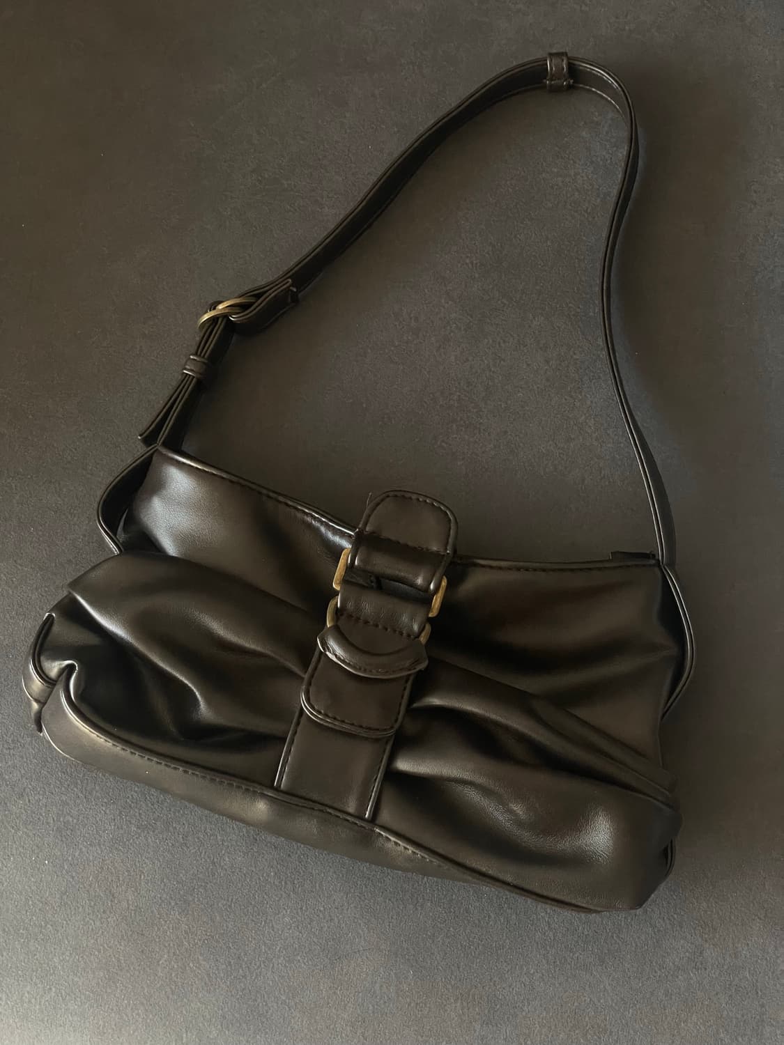 자라 브라운 레더 셔링 버클 숄더백 상품이미지2