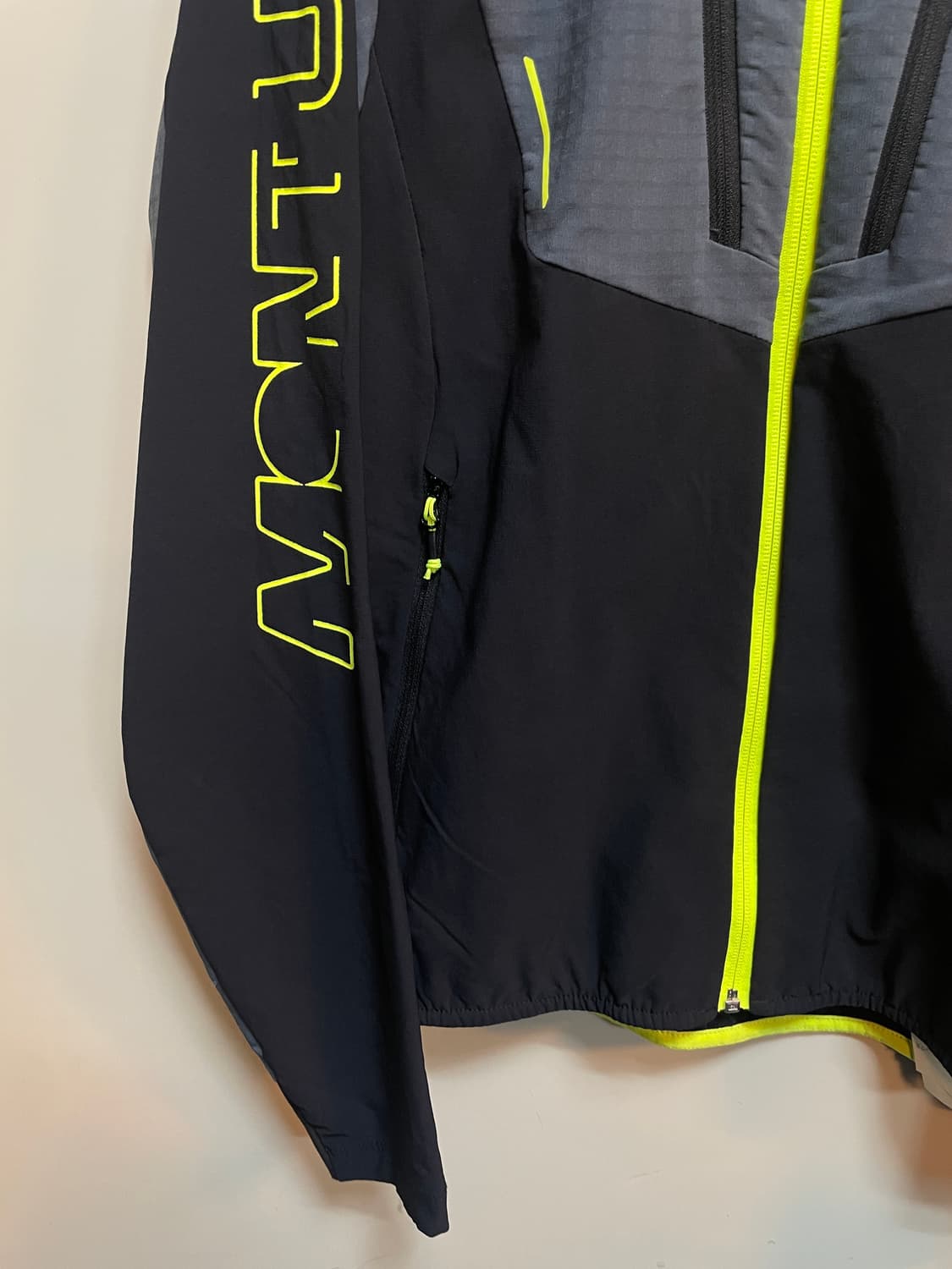 몬츄라 집업 상품이미지5