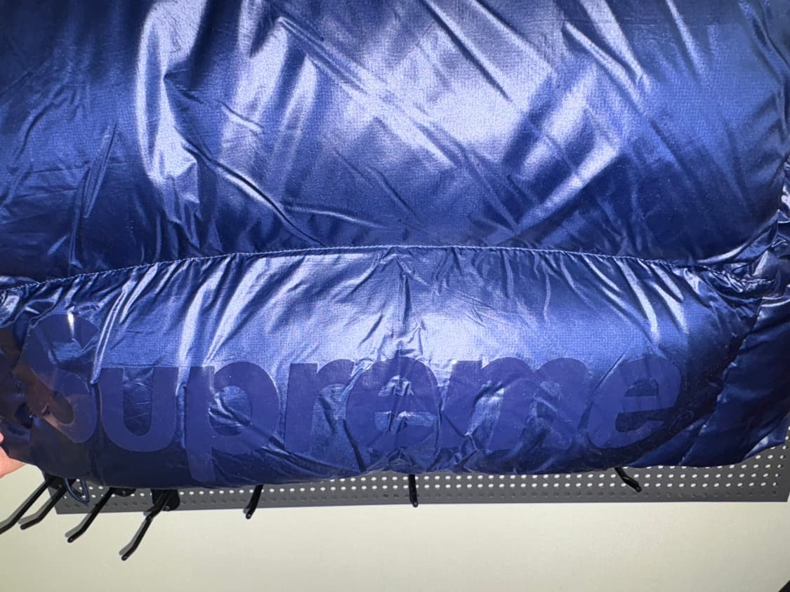 슈프림 페더웨이트 다운 퍼퍼 자켓 네이비 - 23FW 상품이미지5