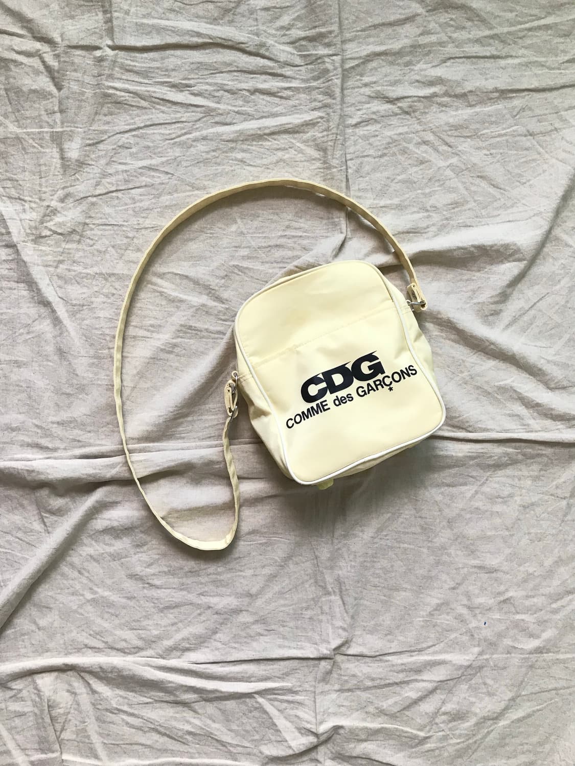 꼼데가르송 CDG 숄더백 아이보리 상품이미지4