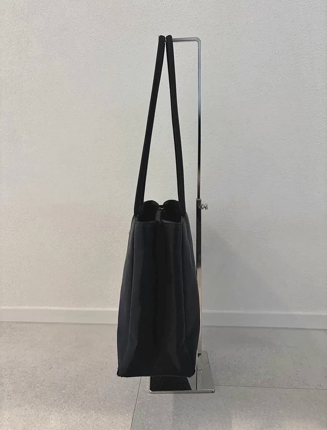 프라다 블랙 나일론 숄더백 상품이미지2
