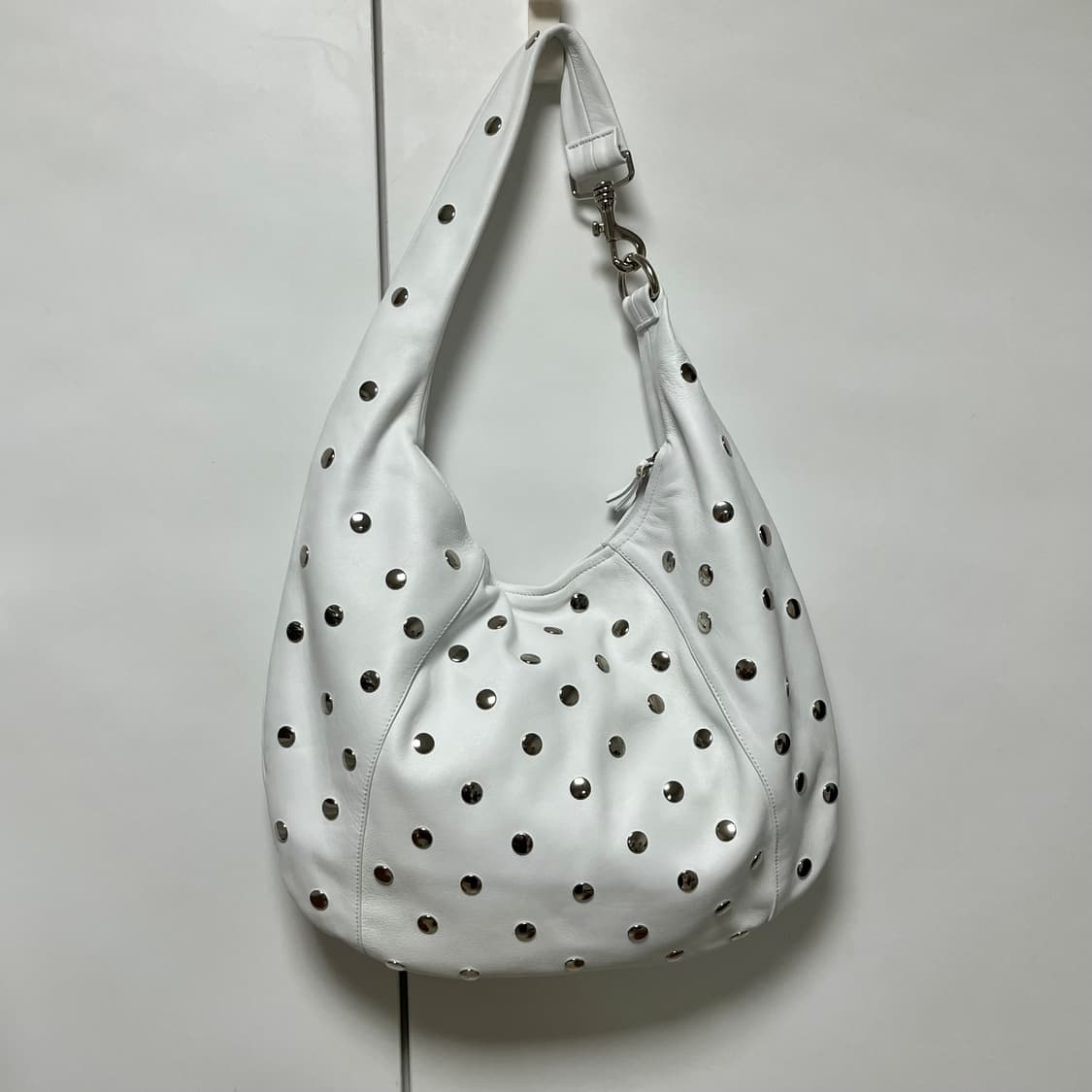 기마구아스 Paula 스터드 파울라 백/화이트 상품이미지3