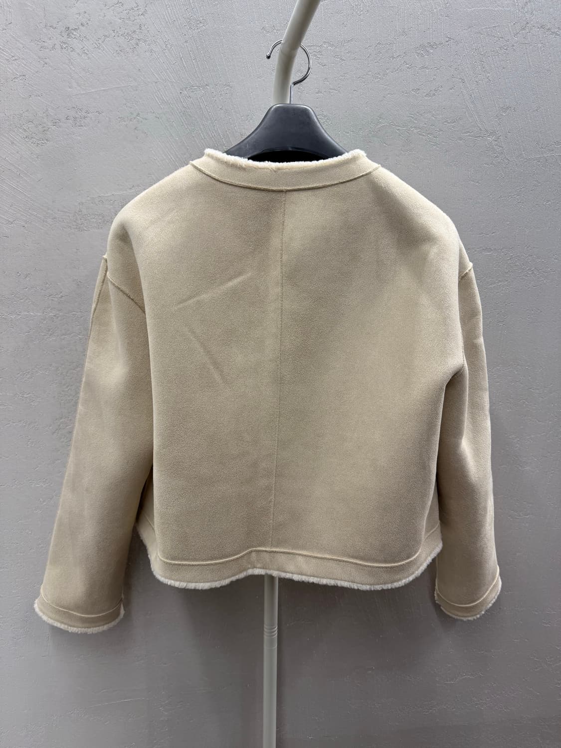 MONGDOL 몽돌 리버시블 스웨이드 무스탕 베이지 S 상품이미지4