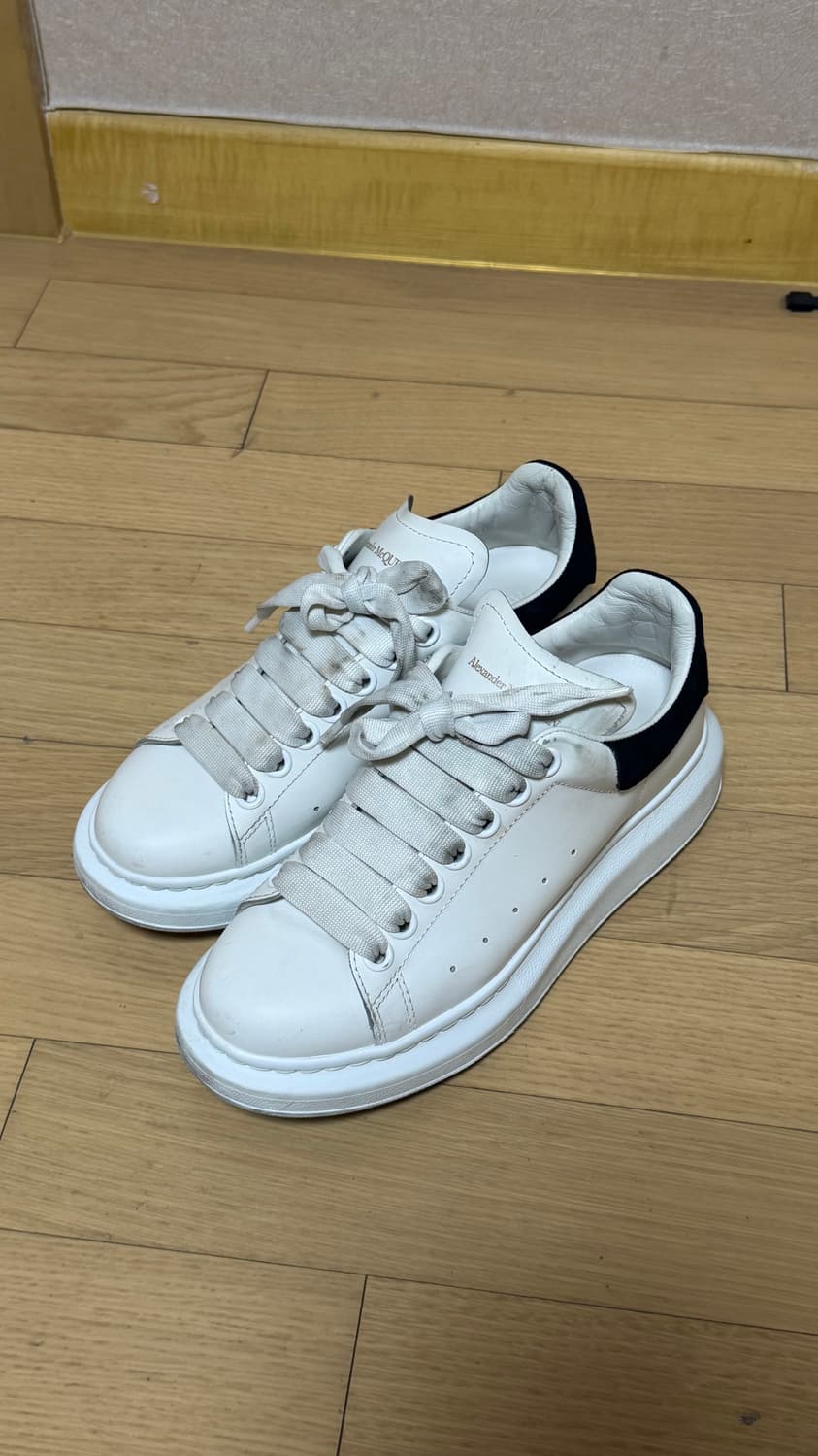 Alexander McQueen 스니커즈 상품이미지1