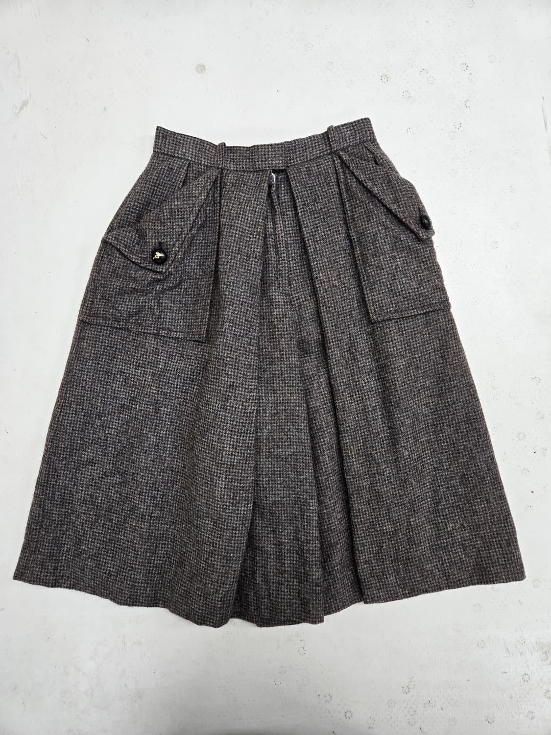 디올 헤링본 플리츠 미디 스커트 상품이미지1