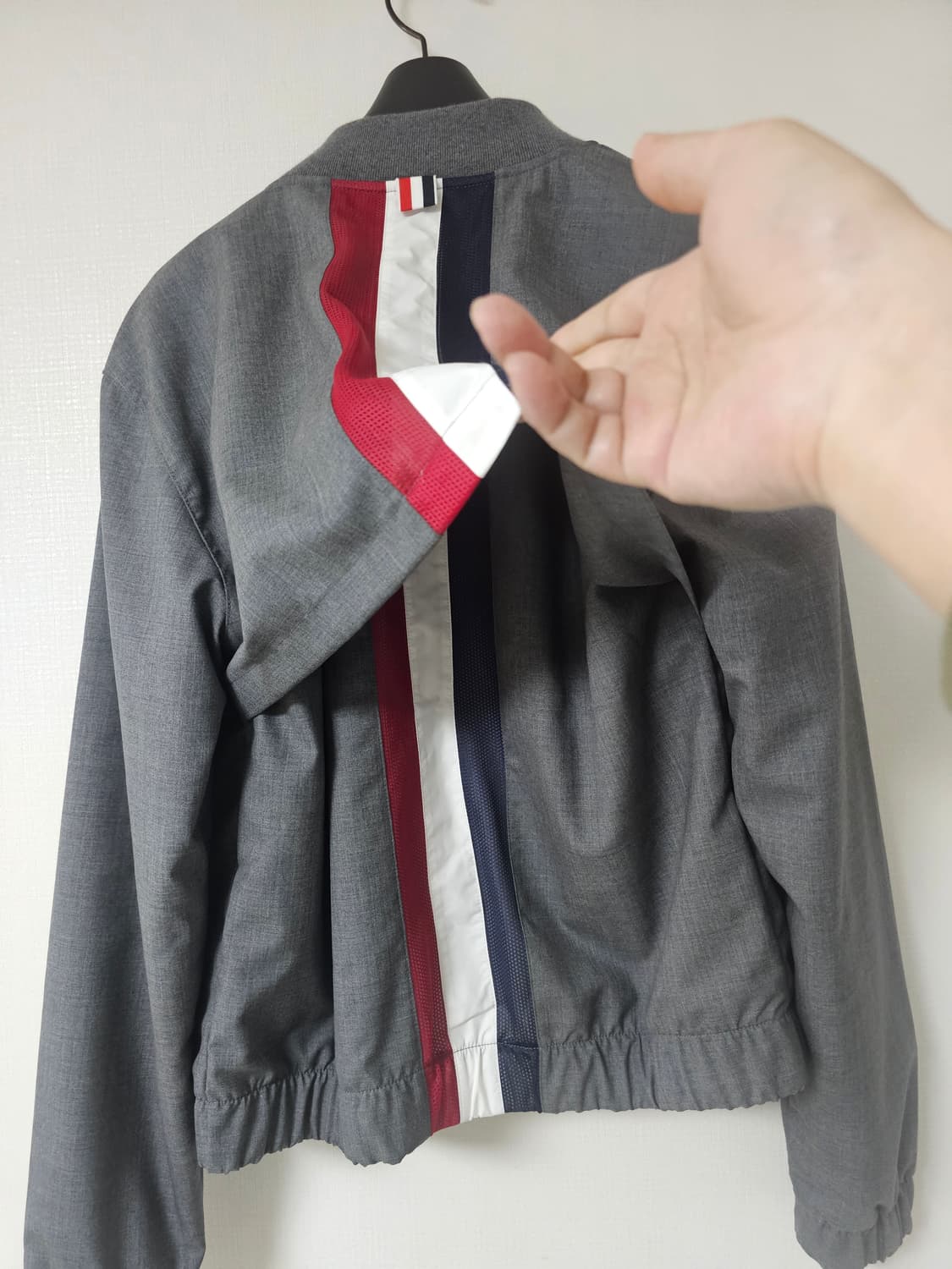 톰브라운 빅 백삼선 울 블루종 점퍼(1/95~100/새상품급) 상품이미지5