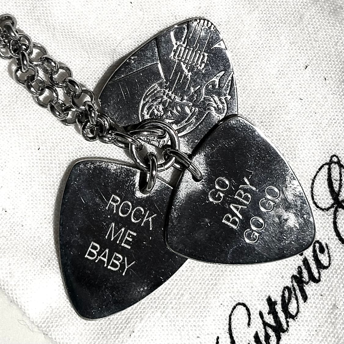 히스테릭 글래머 기타 피크 목걸이 상품이미지1