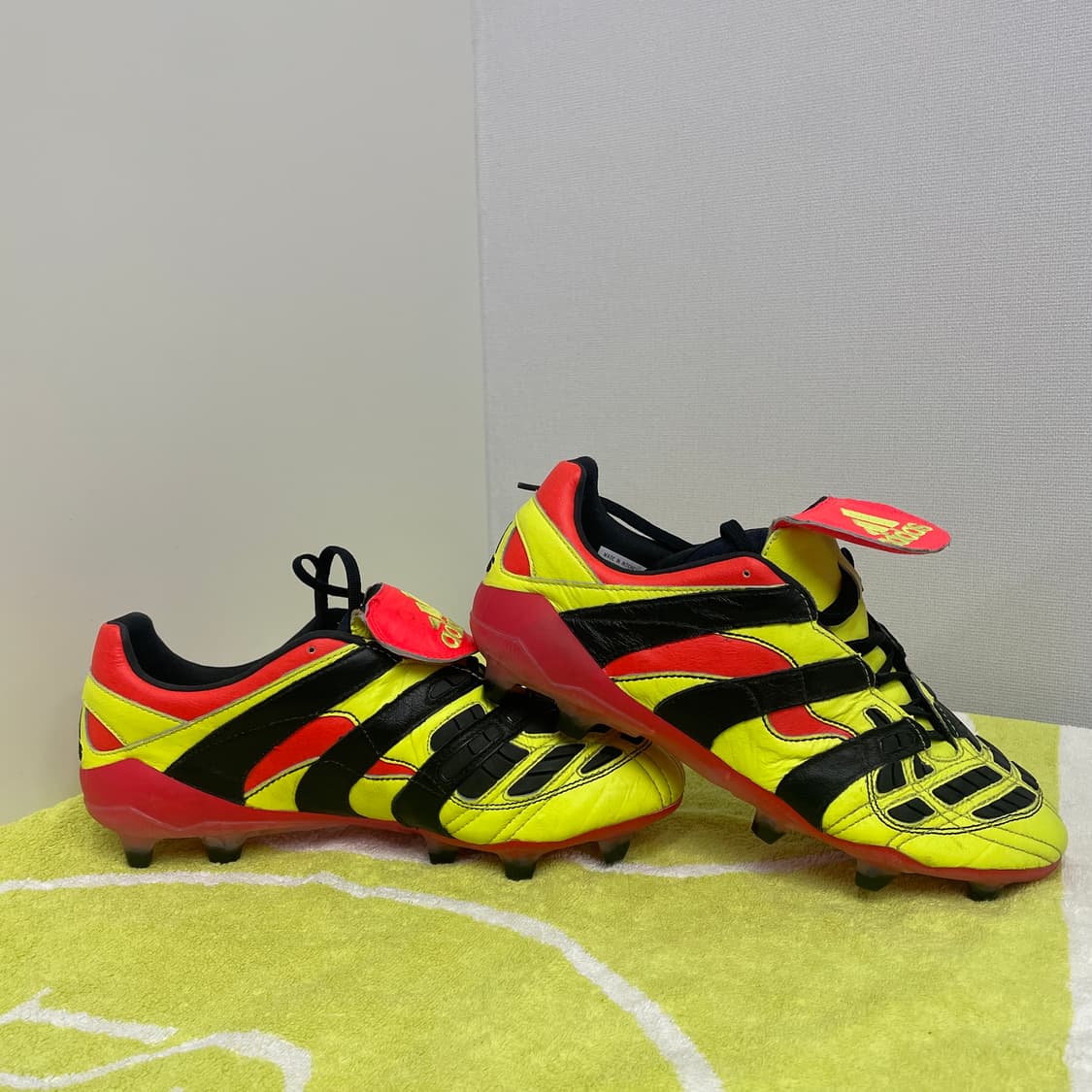 아디다스 프레데터 ACCELERATOR FG 265mm BB7412 상품이미지2