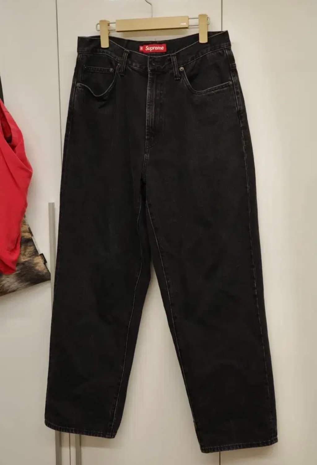 슈프림 24fw 배기 진 블랙 30 상품이미지1