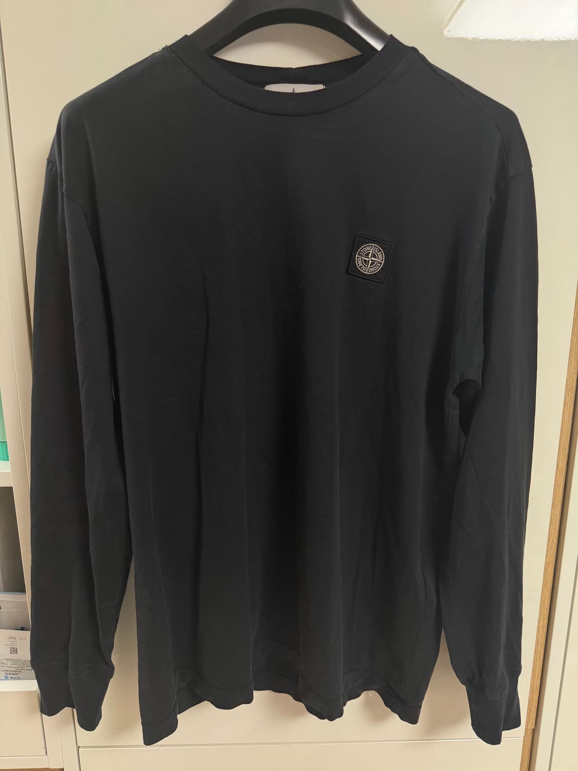 23ss 스톤아일랜드 블랙 롱슬리브 L 상품이미지1