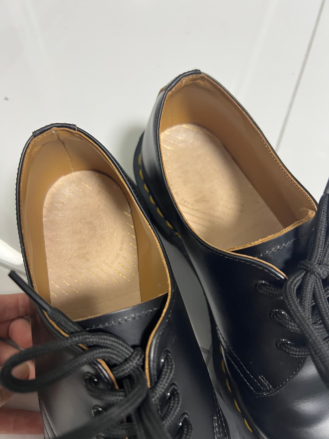 택포20) 닥터마틴 1461 MIE 3홀 블랙 UK7 260 퀼른 레더 상품이미지4