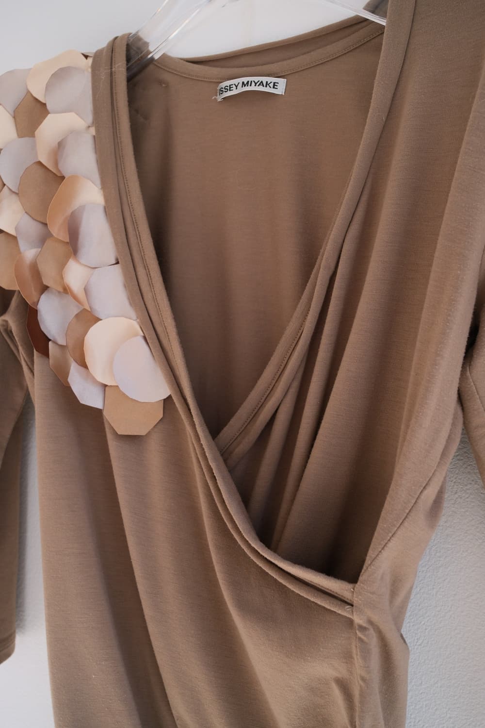 Corsage wrap top 상품이미지4