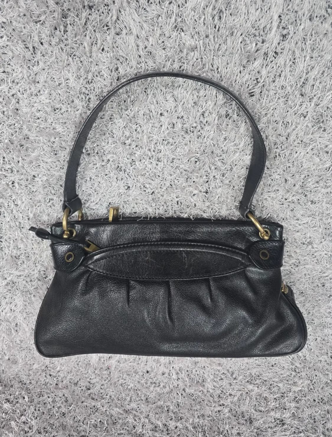 마크제이콥스 레더 숄더백 상품이미지1